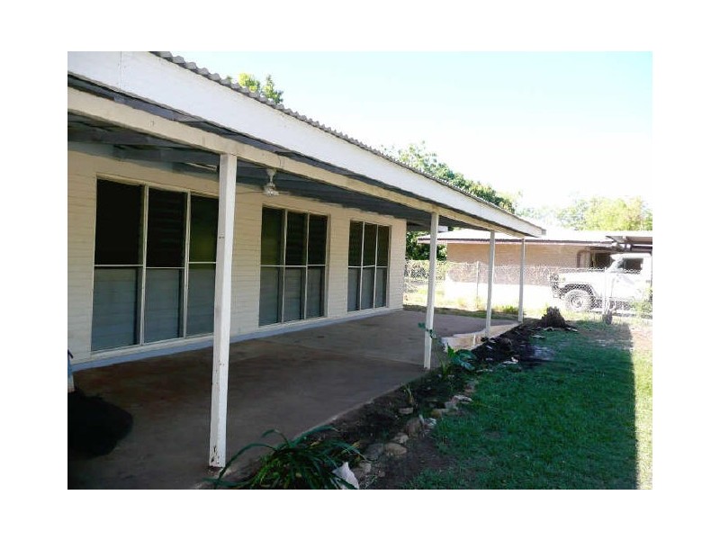 9 Shaw Street, Katherine NT 0850