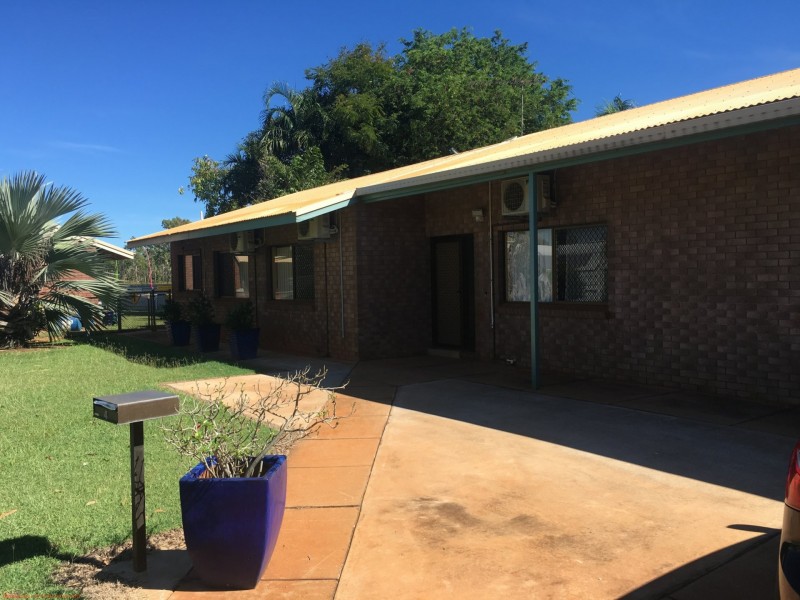 4 De Julia, Katherine NT 0850