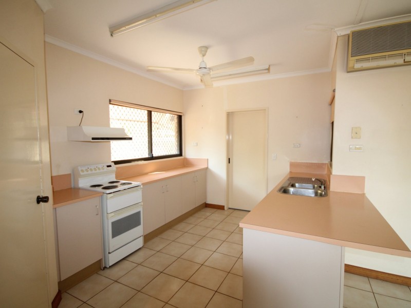 16 Finniss Pl, Katherine NT 0850