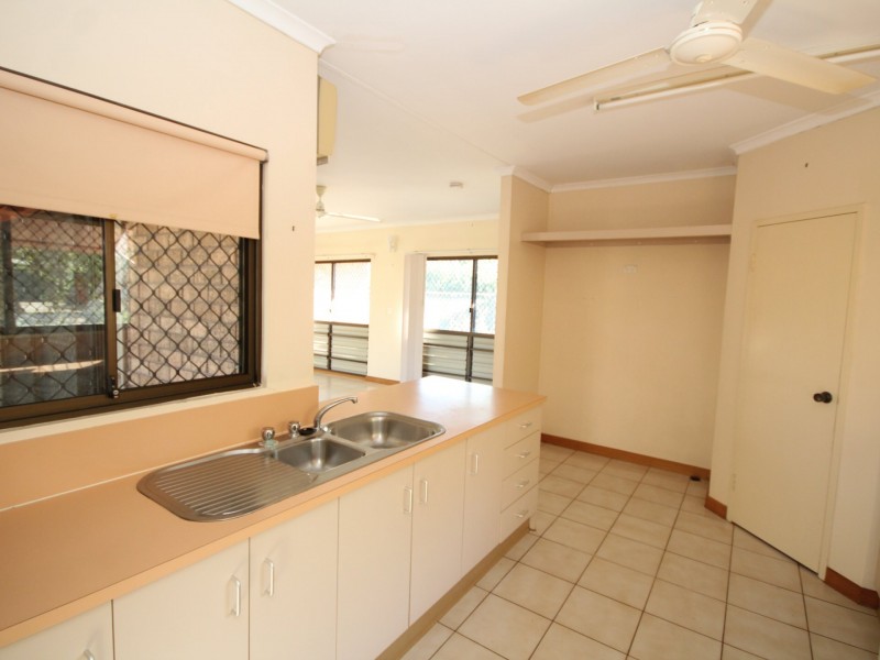 16 Finniss Pl, Katherine NT 0850
