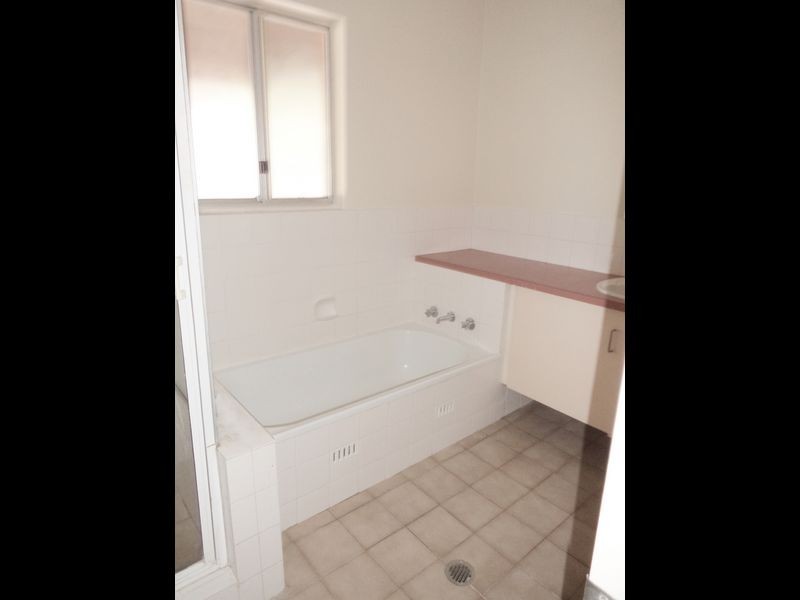 12 Sandalwood Cres, Katherine NT 0852