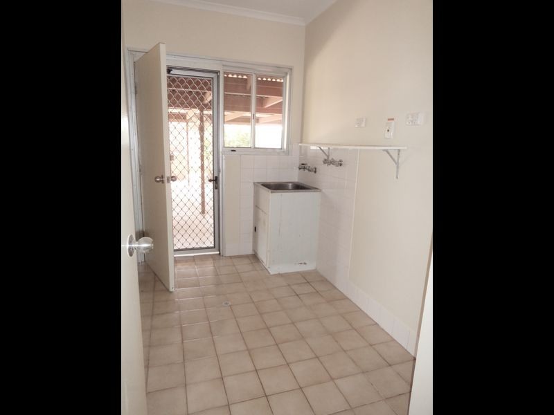 12 Sandalwood Cres, Katherine NT 0852
