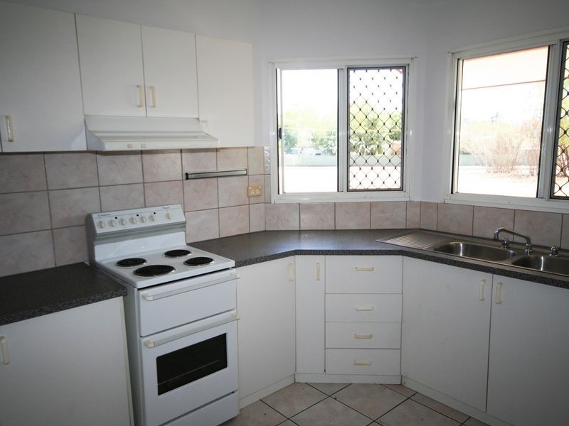 2/5 Lorre Court, Katherine NT 0850
