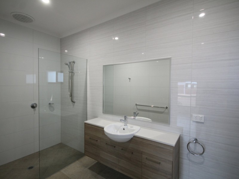 17 Bradshaw Crescent, Katherine NT 0850