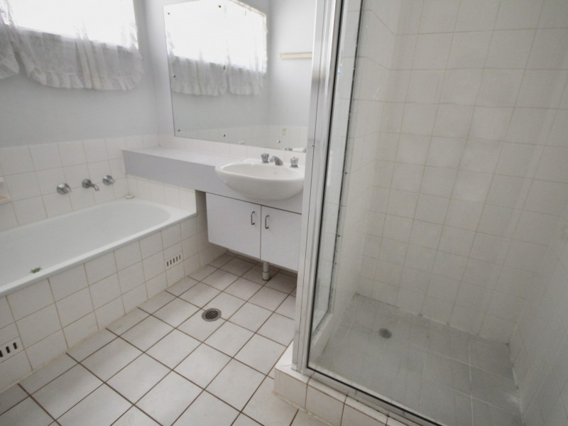 77 Acacia Drive, Katherine NT 0850