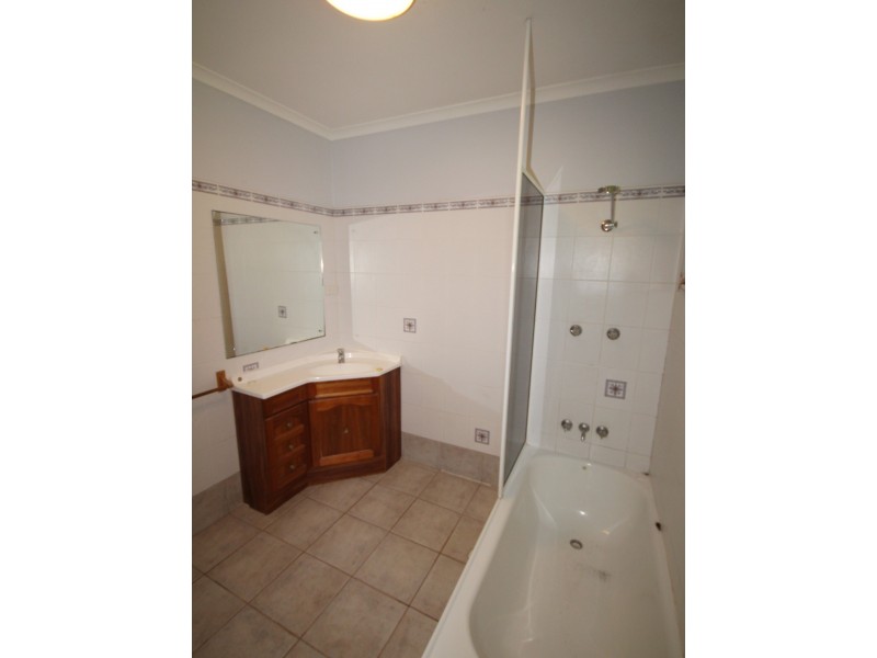 17 Donegan Crescent, Katherine NT 0850