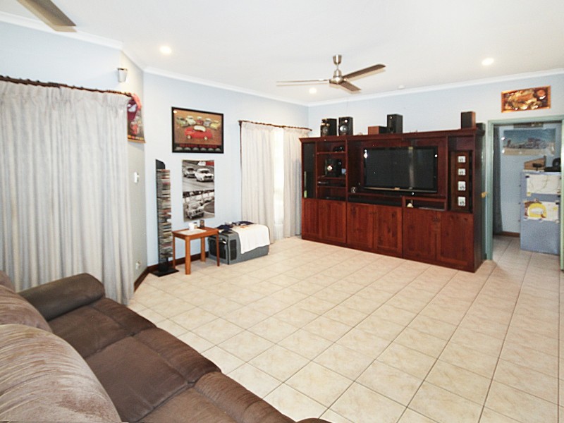 6 Fuller Crescent, Katherine NT 0850