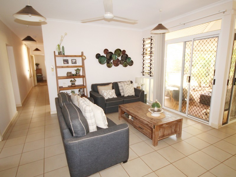 11 Roney Place, Katherine NT 0850
