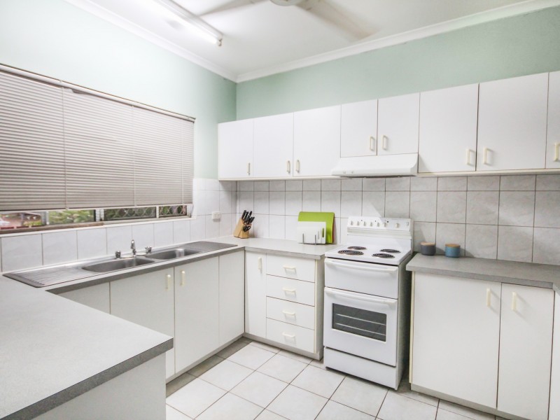 1/9 Bernhard, Katherine NT 0850
