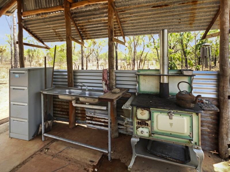 210 Gunn Alley Road, Pine Creek NT 0847
