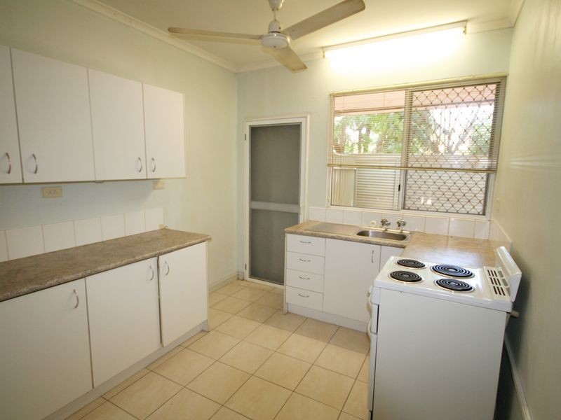 2/12 Condon street, Katherine NT 0850