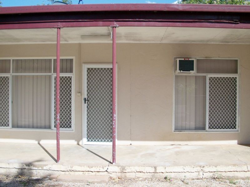 2/12 Condon street, Katherine NT 0850