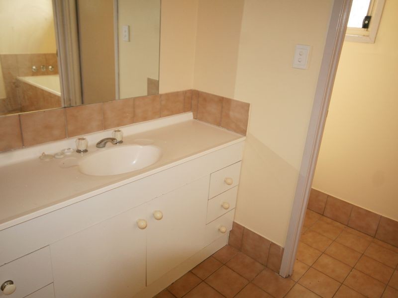 12 Elliot Street, Katherine NT 0850