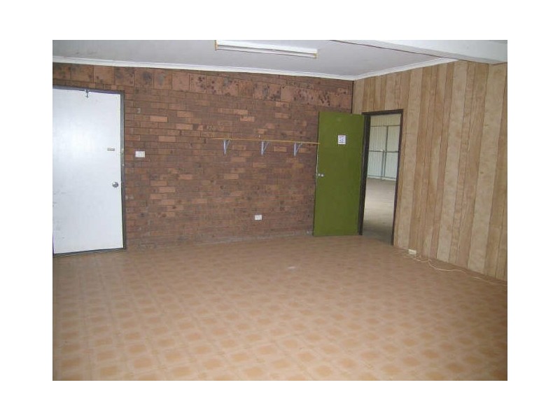 Shed 4/2511 Crawford Street, Katherine NT 0850