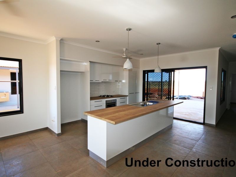 33 Bradshaw Street, Katherine NT 0850