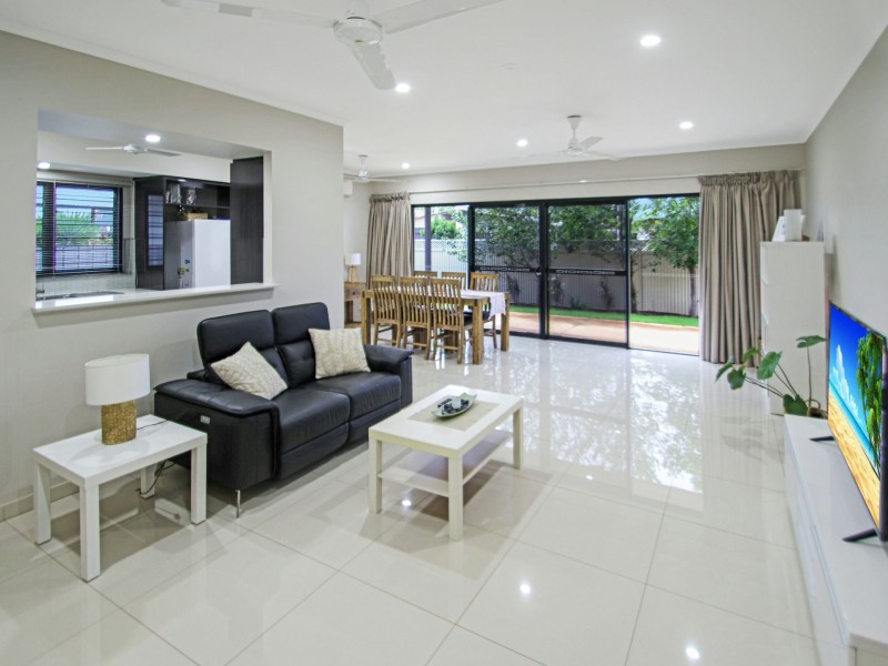 Unit 1 & 2/79 Casuarina Street, Katherine NT 0850