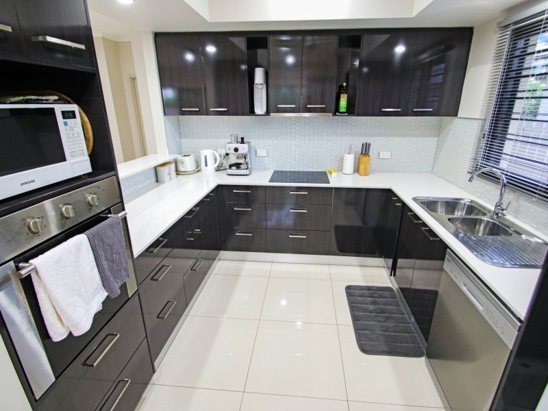 Unit 1 & 2/79 Casuarina Street, Katherine NT 0850