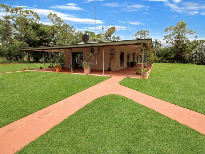 102 Hall Road, Katherine NT 0850