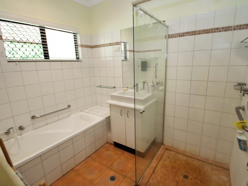 102 Hall Road, Katherine NT 0850