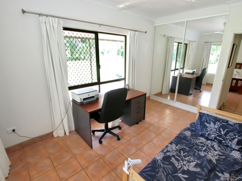 102 Hall Road, Katherine NT 0850