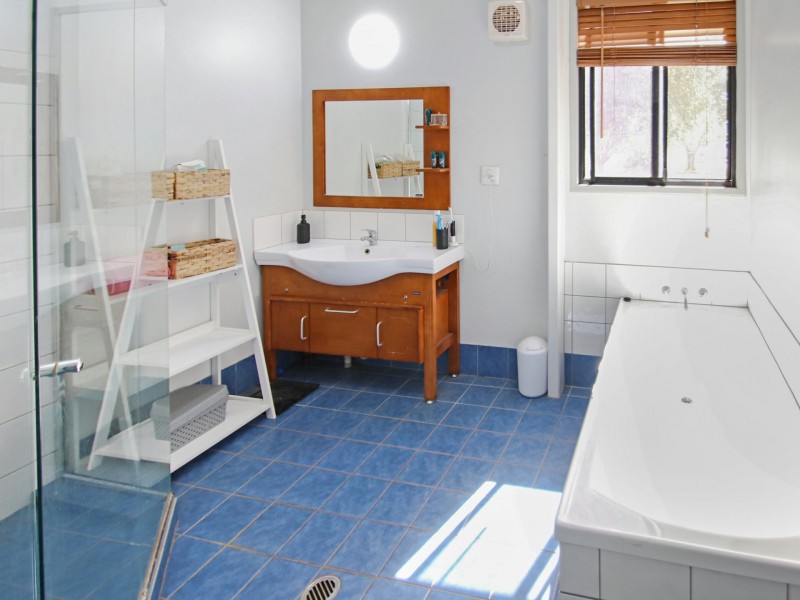 85 Hall Road, Katherine NT 0850