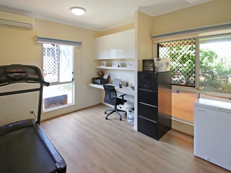 15 Roney, Katherine NT 0850