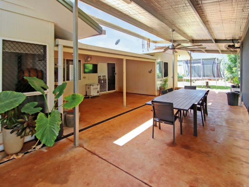 15 Roney, Katherine NT 0850