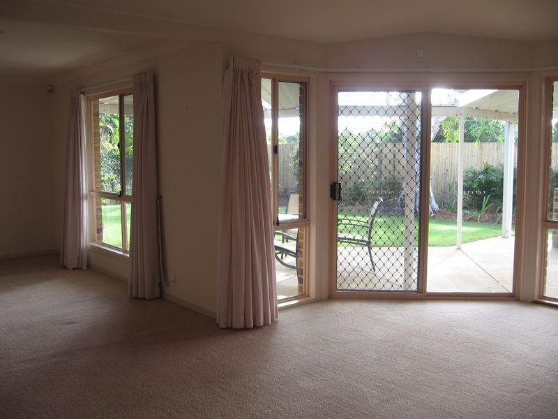 3 Cherry Hill Crescent, Parkwood QLD 4214