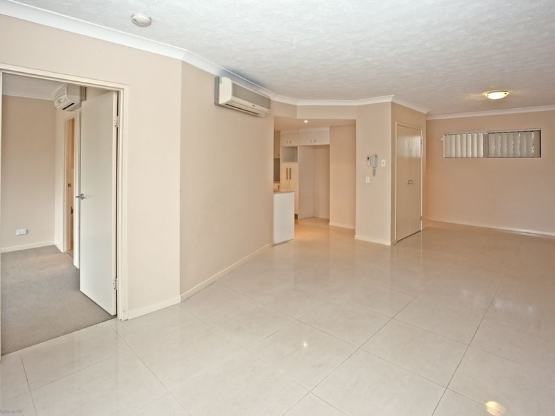 5/24 Parker Street, Labrador QLD 4215