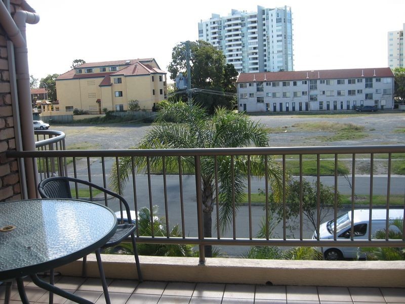 6/14 Imperial Parade, Labrador QLD 4215