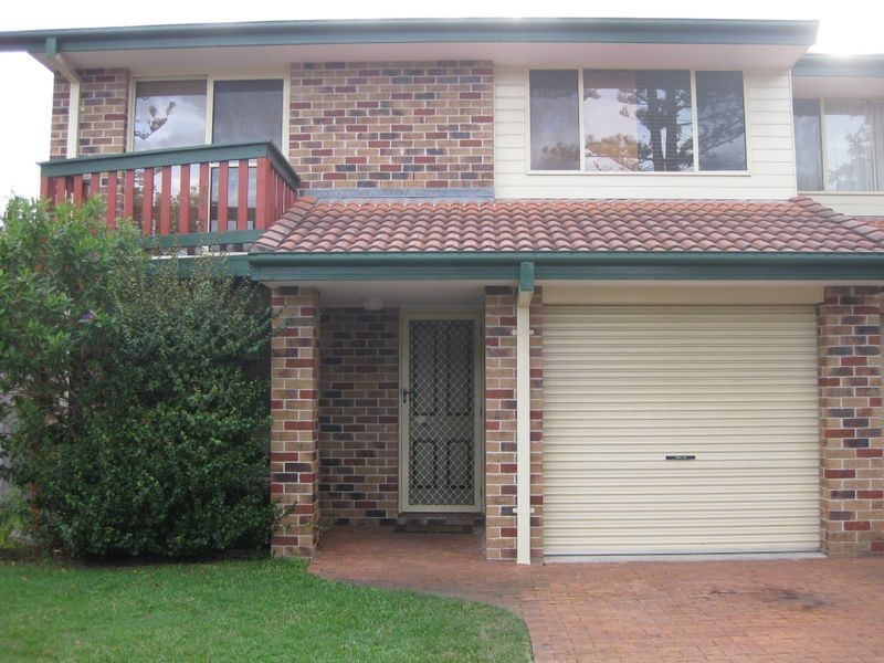 1/33 Government Road, Labrador QLD 4215