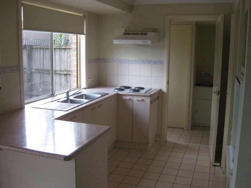 1/33 Government Road, Labrador QLD 4215