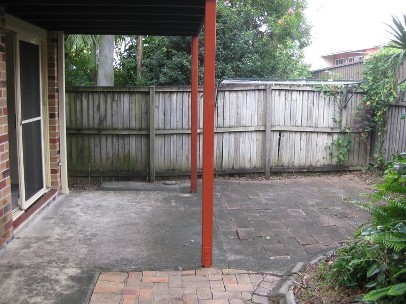 1/33 Government Road, Labrador QLD 4215