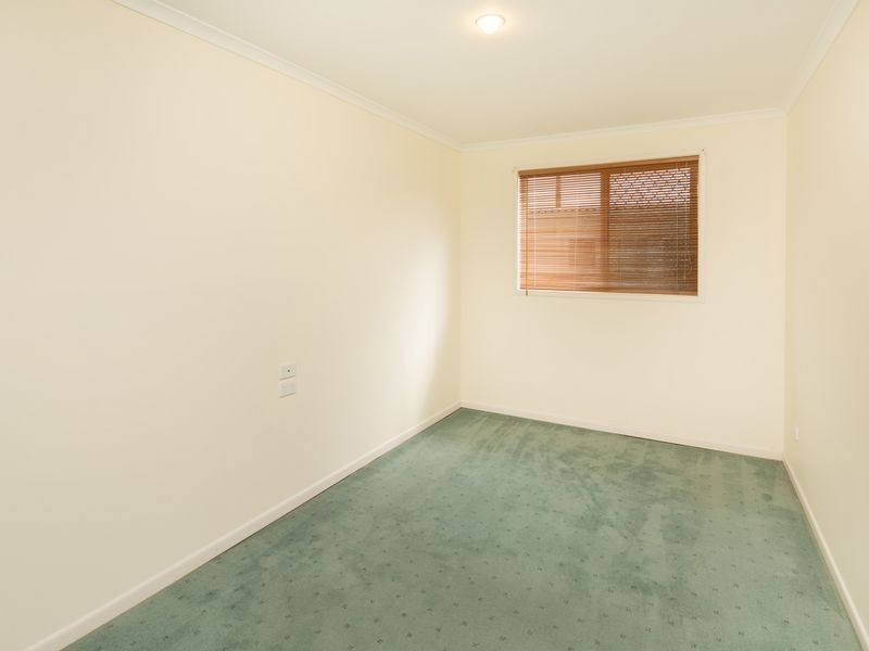 9 Joan Street, Southport QLD 4215