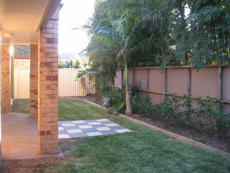 2/9 Teal Avenue, Paradise Point QLD 4216