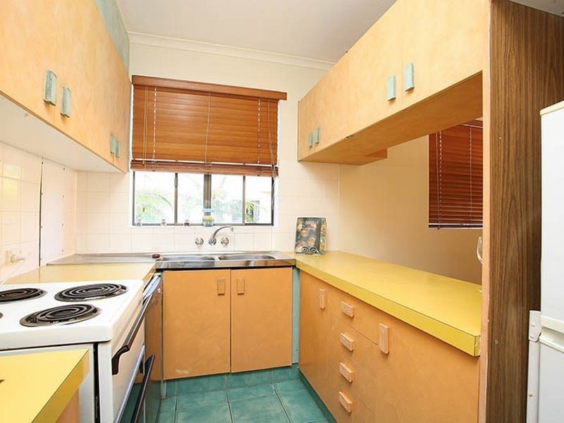 25/490 Marine Parade, Biggera Waters QLD 4216