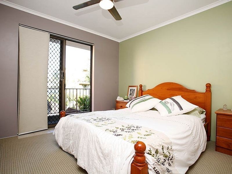 25/490 Marine Parade, Biggera Waters QLD 4216