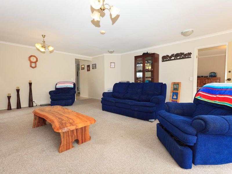 63 Allied Drive, Arundel QLD 4214