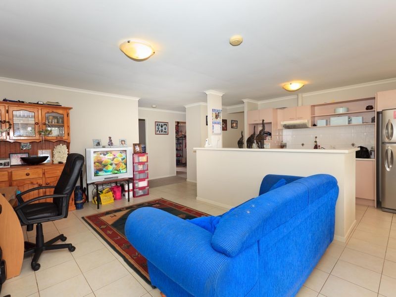 63 Allied Drive, Arundel QLD 4214