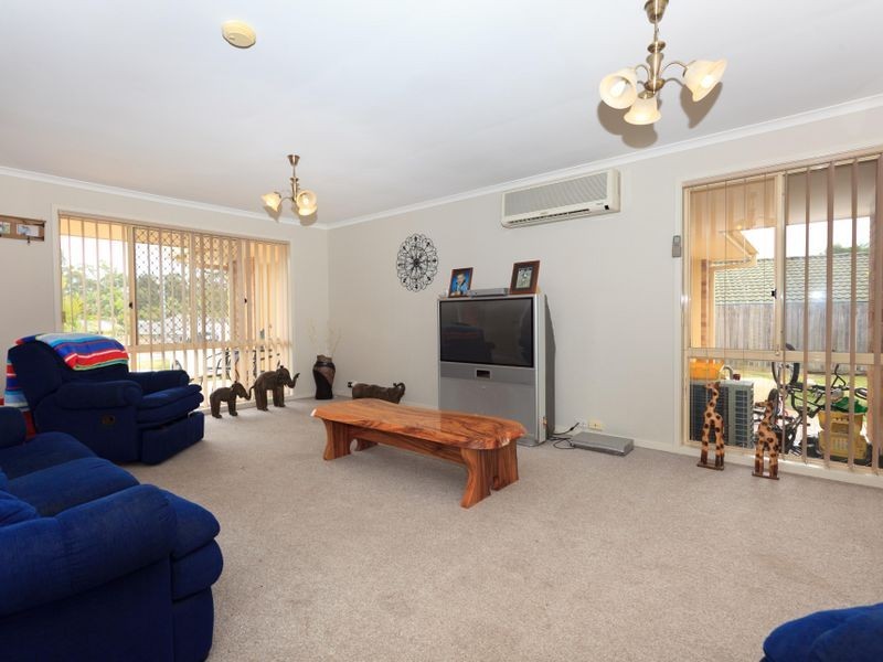 63 Allied Drive, Arundel QLD 4214