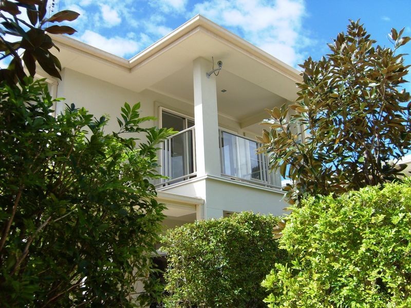 9/27 Gordon Street, Labrador QLD 4215