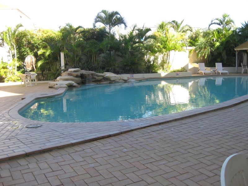 90/106 Marine Parade, Southport QLD 4215