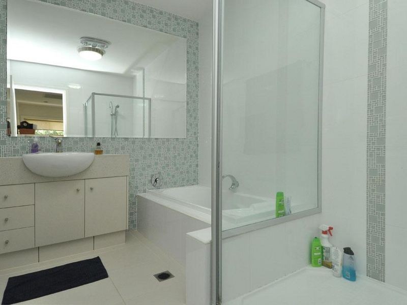 7/27 Gordon Street, Labrador QLD 4215