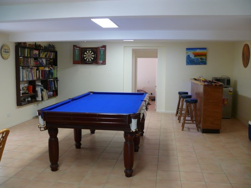 16 Goss Avenue, Labrador QLD 4215