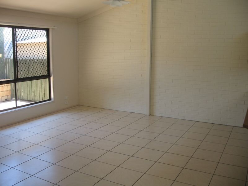 28/71 Olsen Ave, Labrador QLD 4215