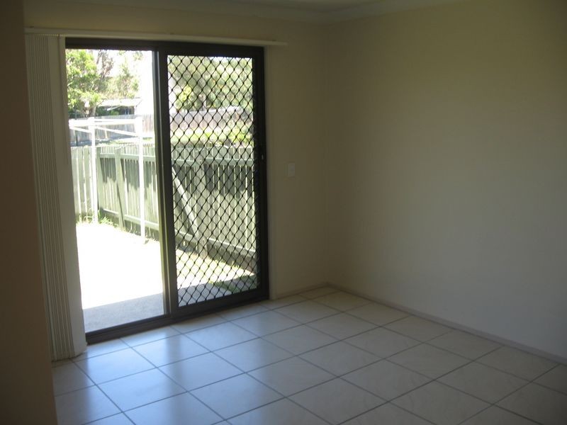 28/71 Olsen Ave, Labrador QLD 4215