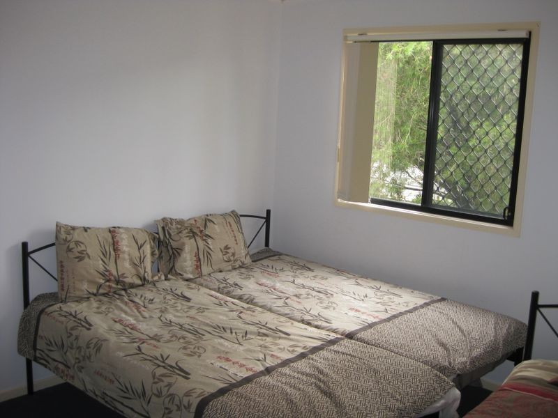 1/72 Imperial Parade, Labrador QLD 4215