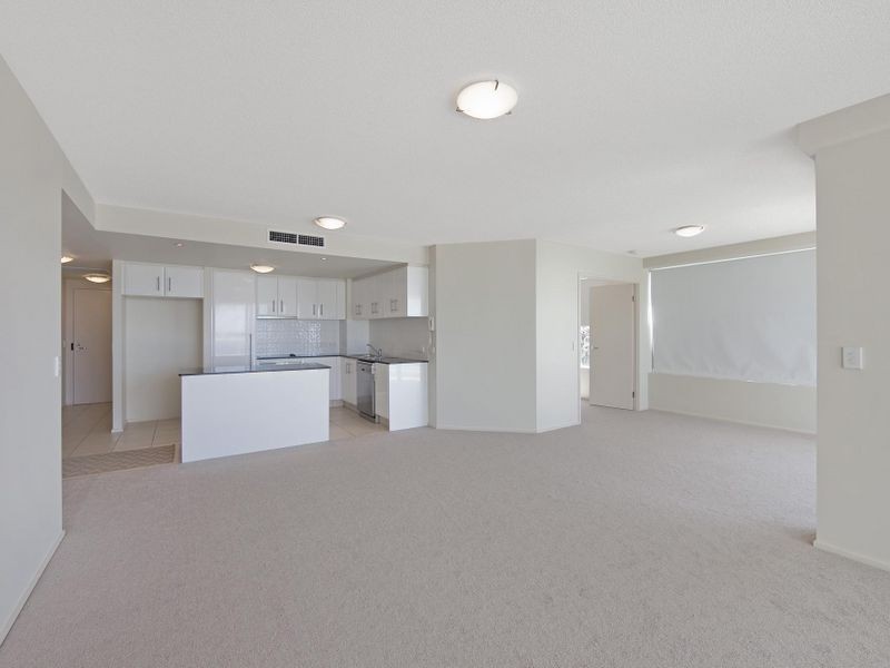 5/242 Marine Parade, Labrador QLD 4215