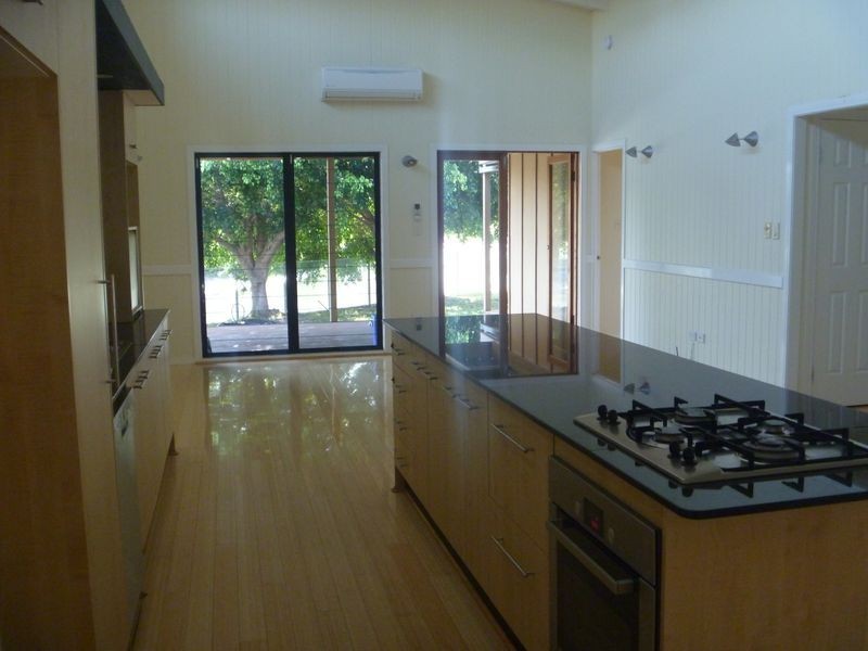 22 Stradbroke Street, Biggera Waters QLD 4216