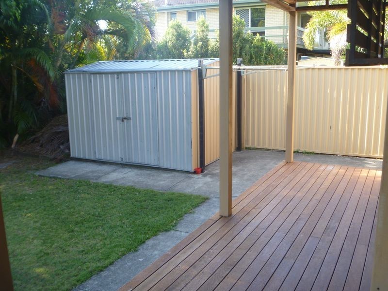 22 Stradbroke Street, Biggera Waters QLD 4216